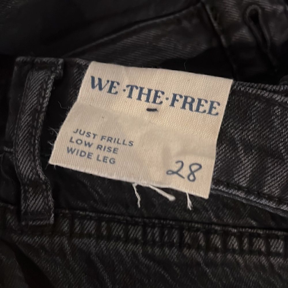 WE THE FREE JUST FRILLS LOW RISE WIDE LEG JEANS NWT - Picture 14 of 17